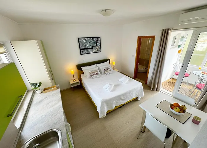 Hvar Sunny Hill 아파트 *