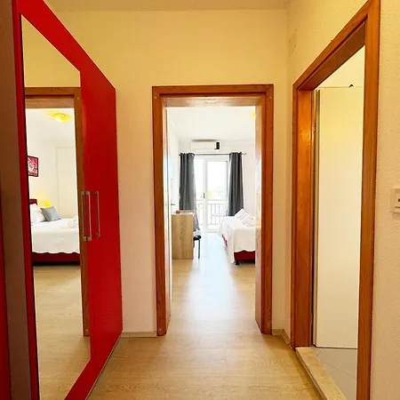 Hvar Sunny Hill Apartment *